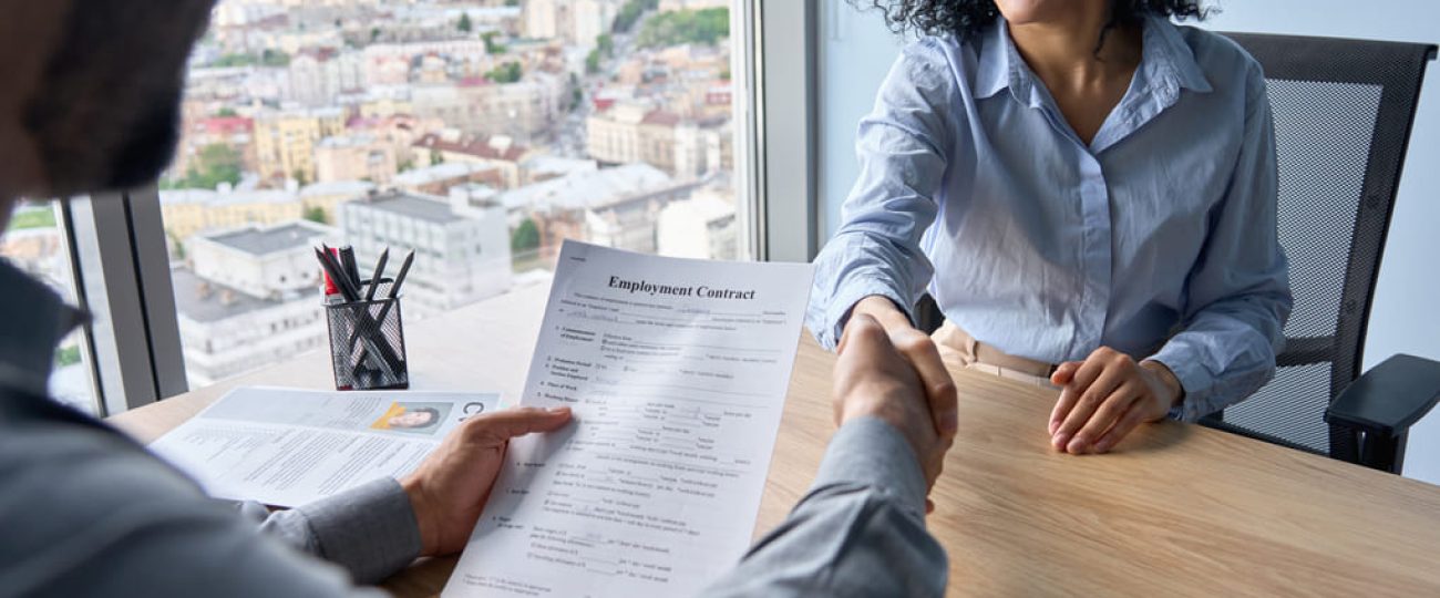 ¿Qué diferencia un contrato de servicios de uno laboral en Panamá?